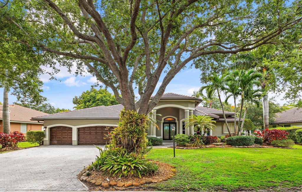Photo of 6867 NW 107th Terrace, Parkland, FL 33076 (MLS # B26036417)