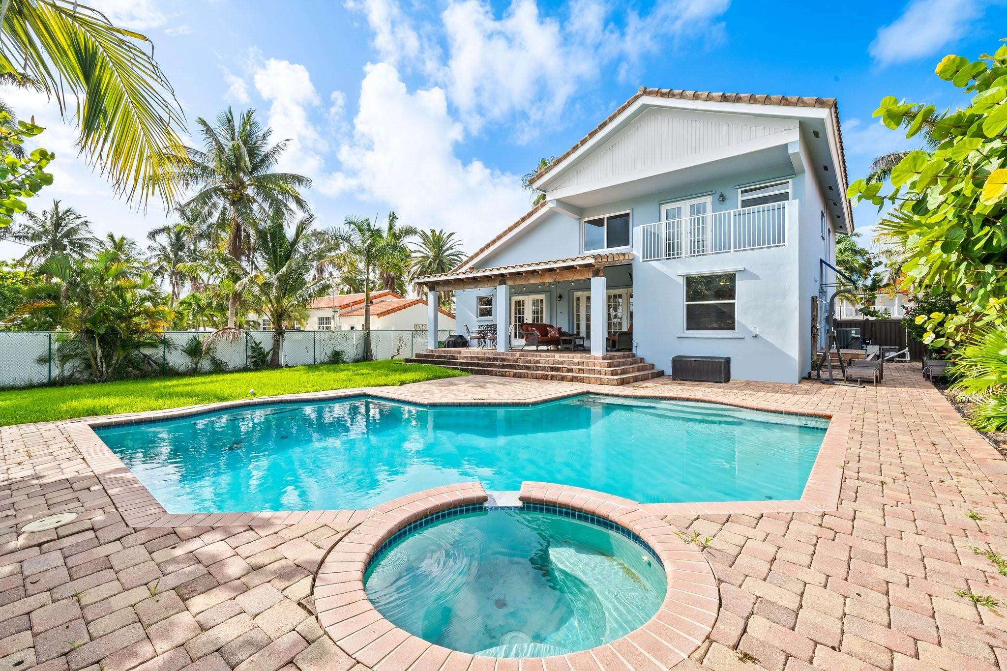 Hollywood Lakes Sec 1-32 - Residential Lease