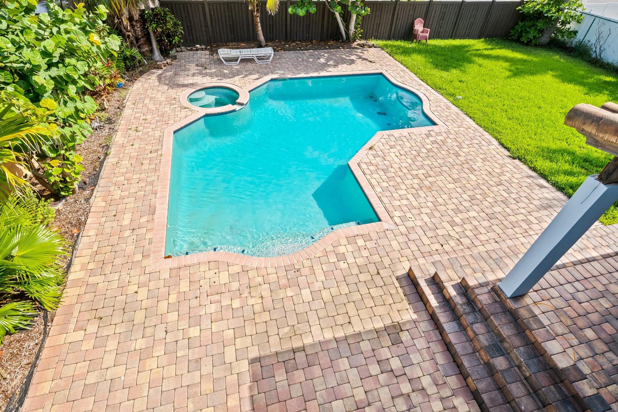 Hollywood Lakes Sec 1-32 - Residential Lease