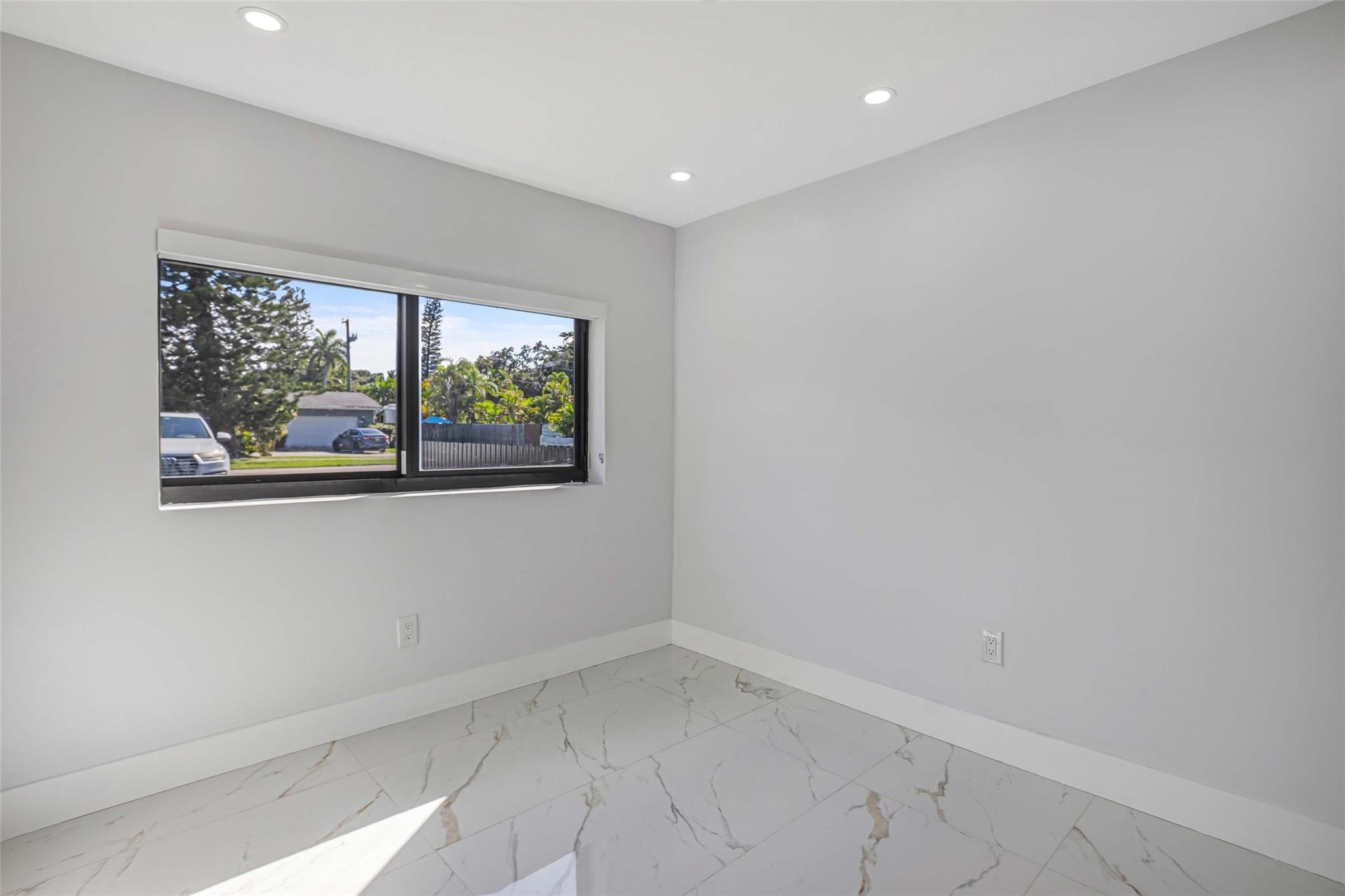 Cranston Terrace 28-14 B - Residential