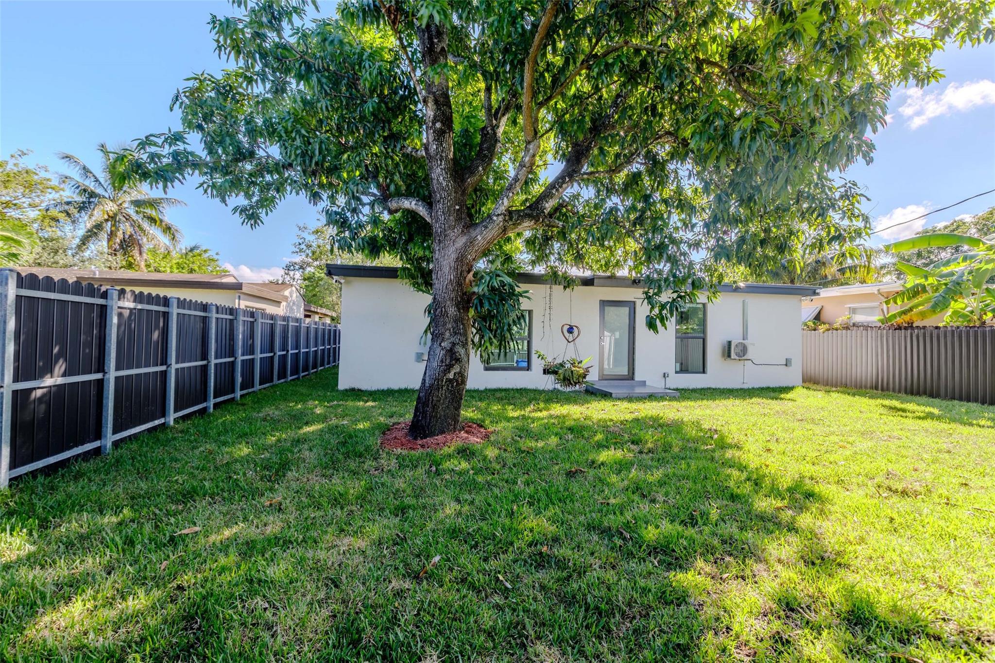 Cranston Terrace 28-14 B - Residential