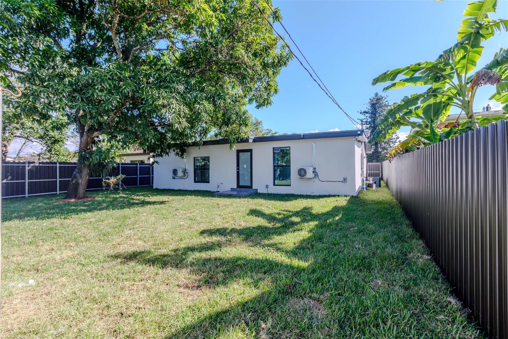 Cranston Terrace 28-14 B - Residential