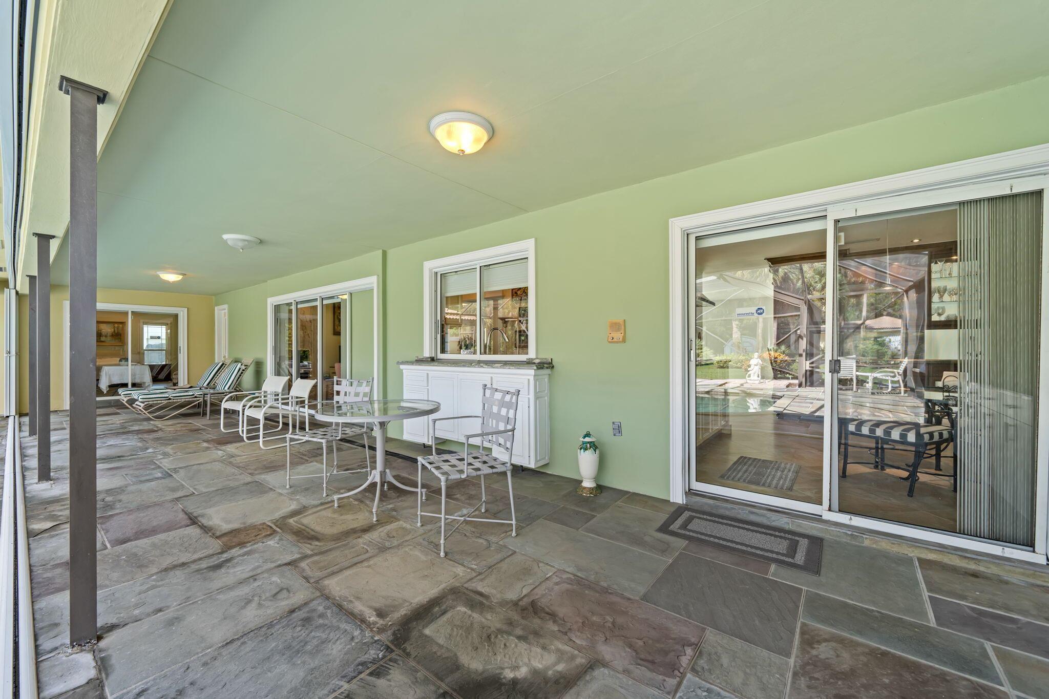 PINEWOOD EAST OF WELLINGT - Residential