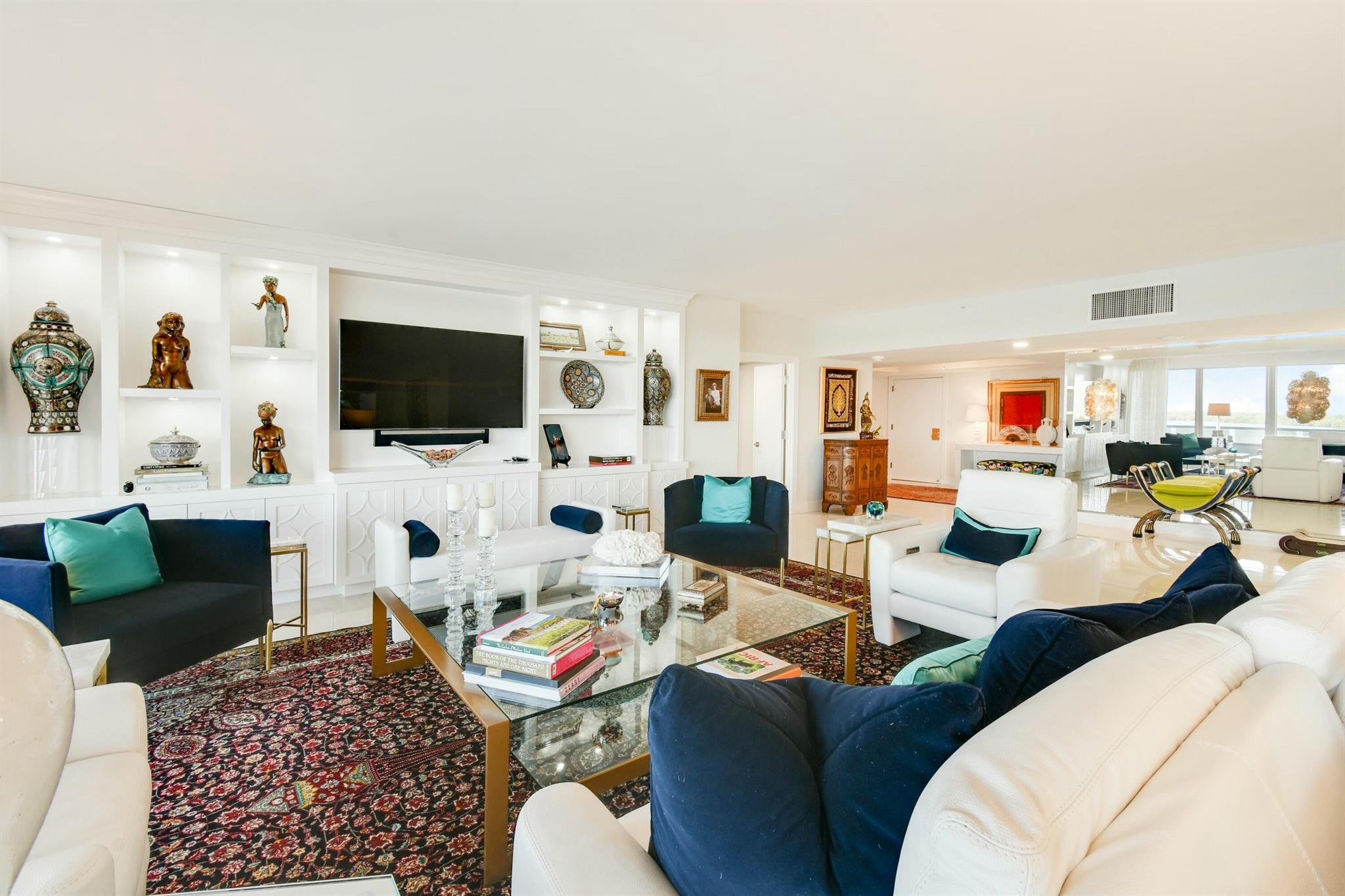 100 Lakeshore Drive 351