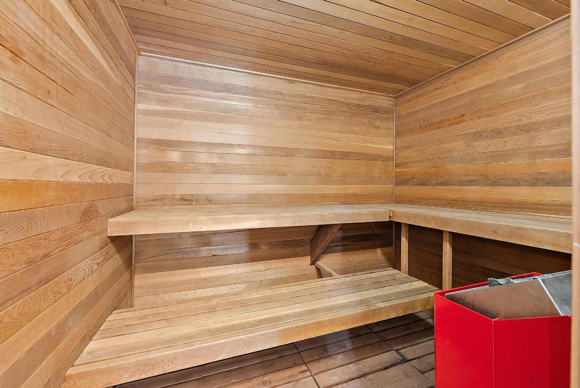 LAKESIDE GREEN 1 - Residential