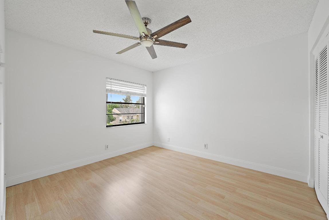 LAKESIDE GREEN 1 - Residential