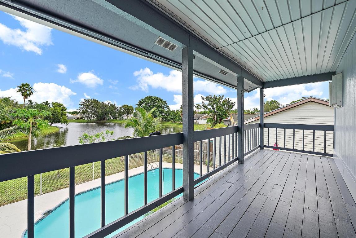 LAKESIDE GREEN 1 - Residential