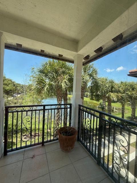 Paloma Lakes - Residential