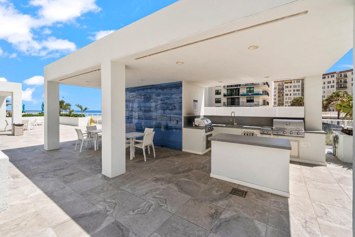 PATRICIAN OF PALM BEACH CONDO - Residential
