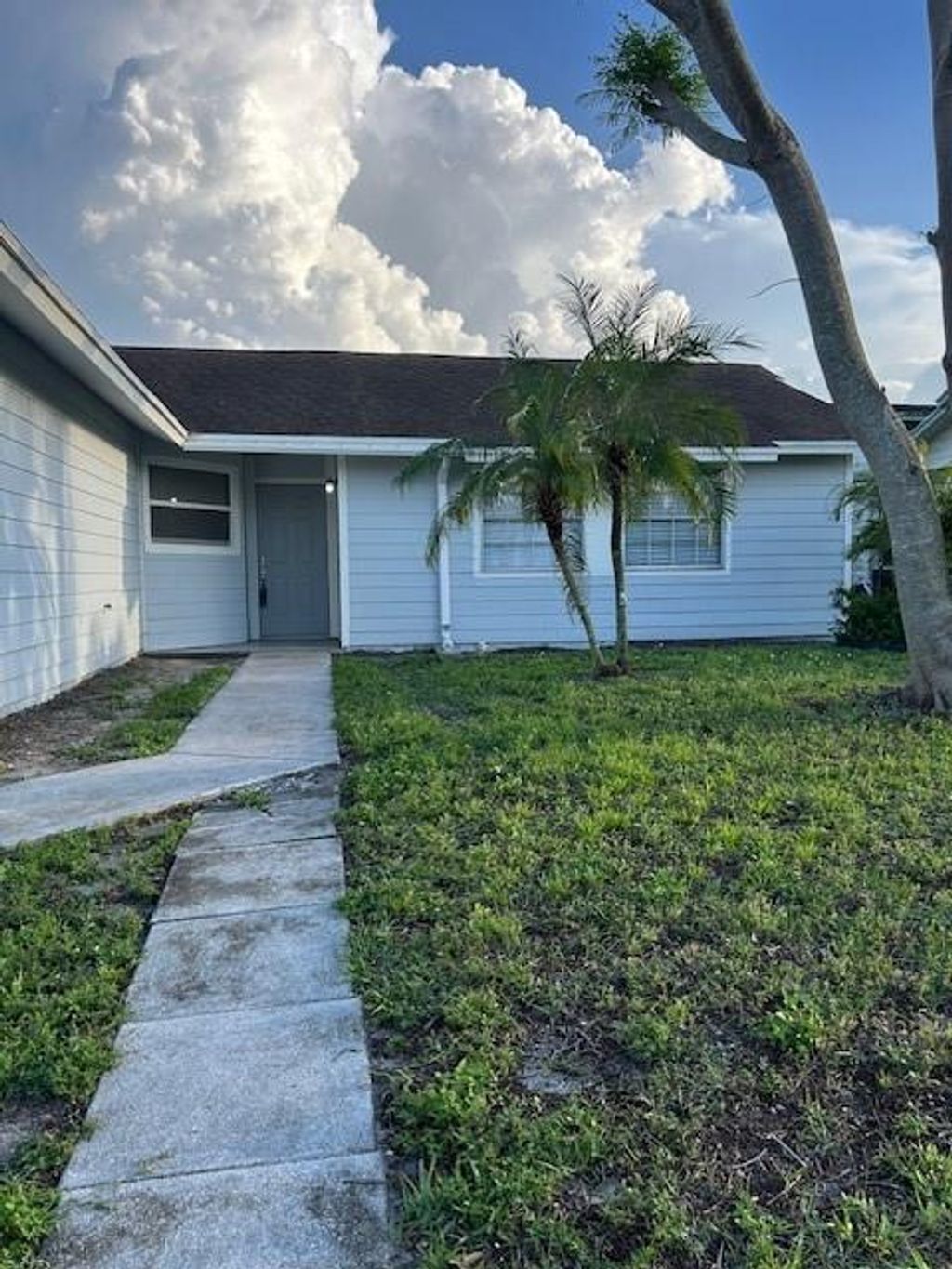 Photo of 5022 El Claro Circle, West Palm Beach, FL 33415 (MLS # F10495513)