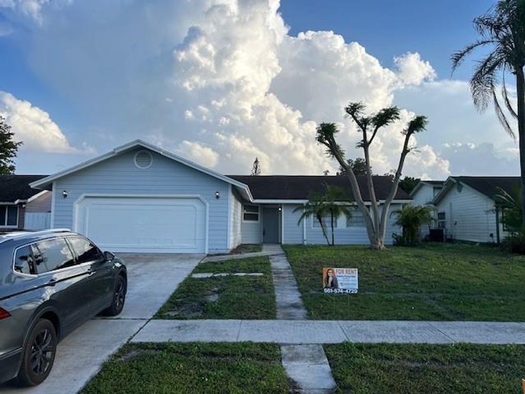 Photo of 5022 El Claro Circle, West Palm Beach, FL 33415 (MLS # F10495513)