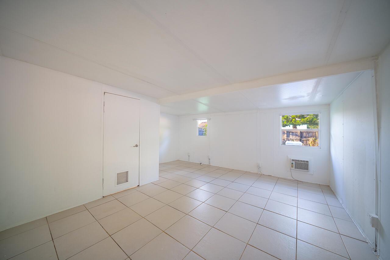 NORTH ANDREWS TERRACE FIR - Residential