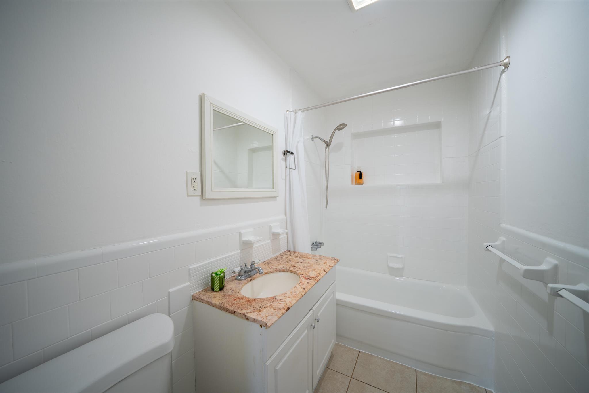 NORTH ANDREWS TERRACE FIRST ADD - Residential