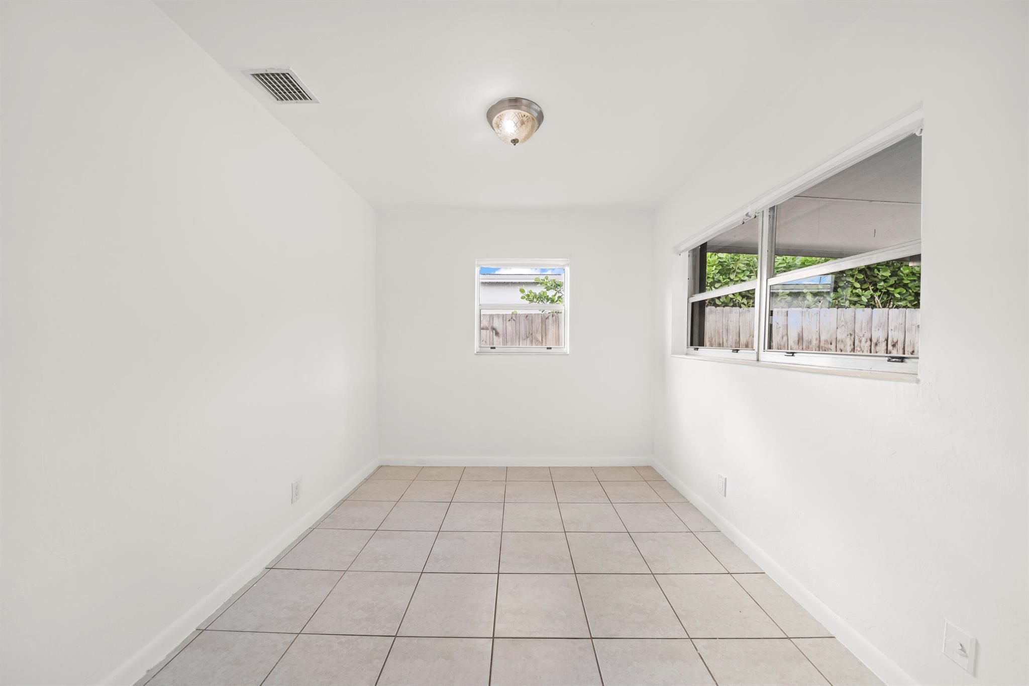 NORTH ANDREWS TERRACE FIR - Residential