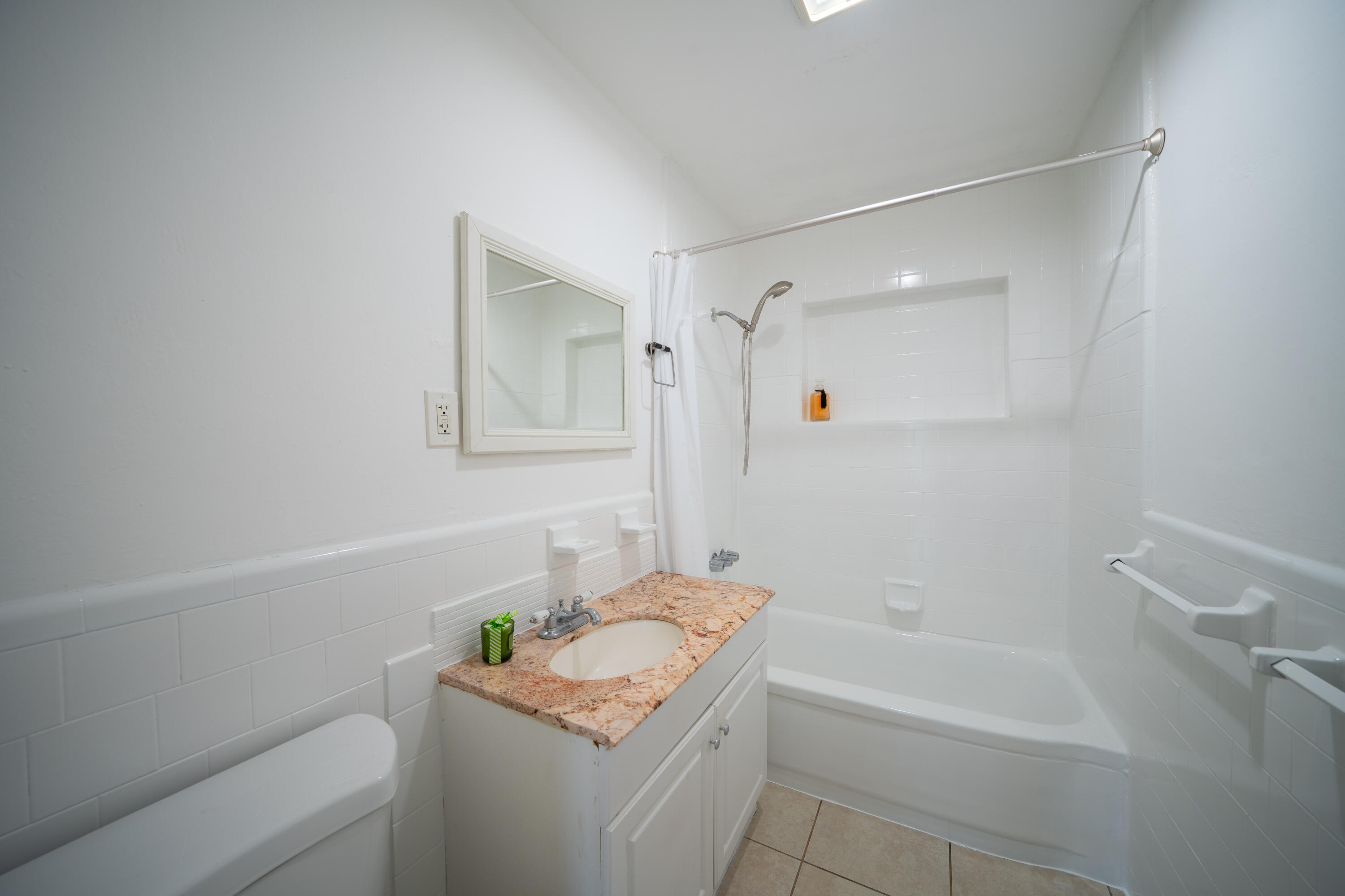 NORTH ANDREWS TERRACE FIRST ADD - Residential