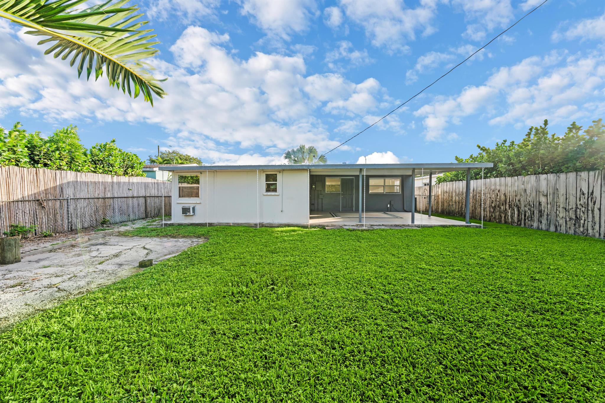 NORTH ANDREWS TERRACE FIR - Residential