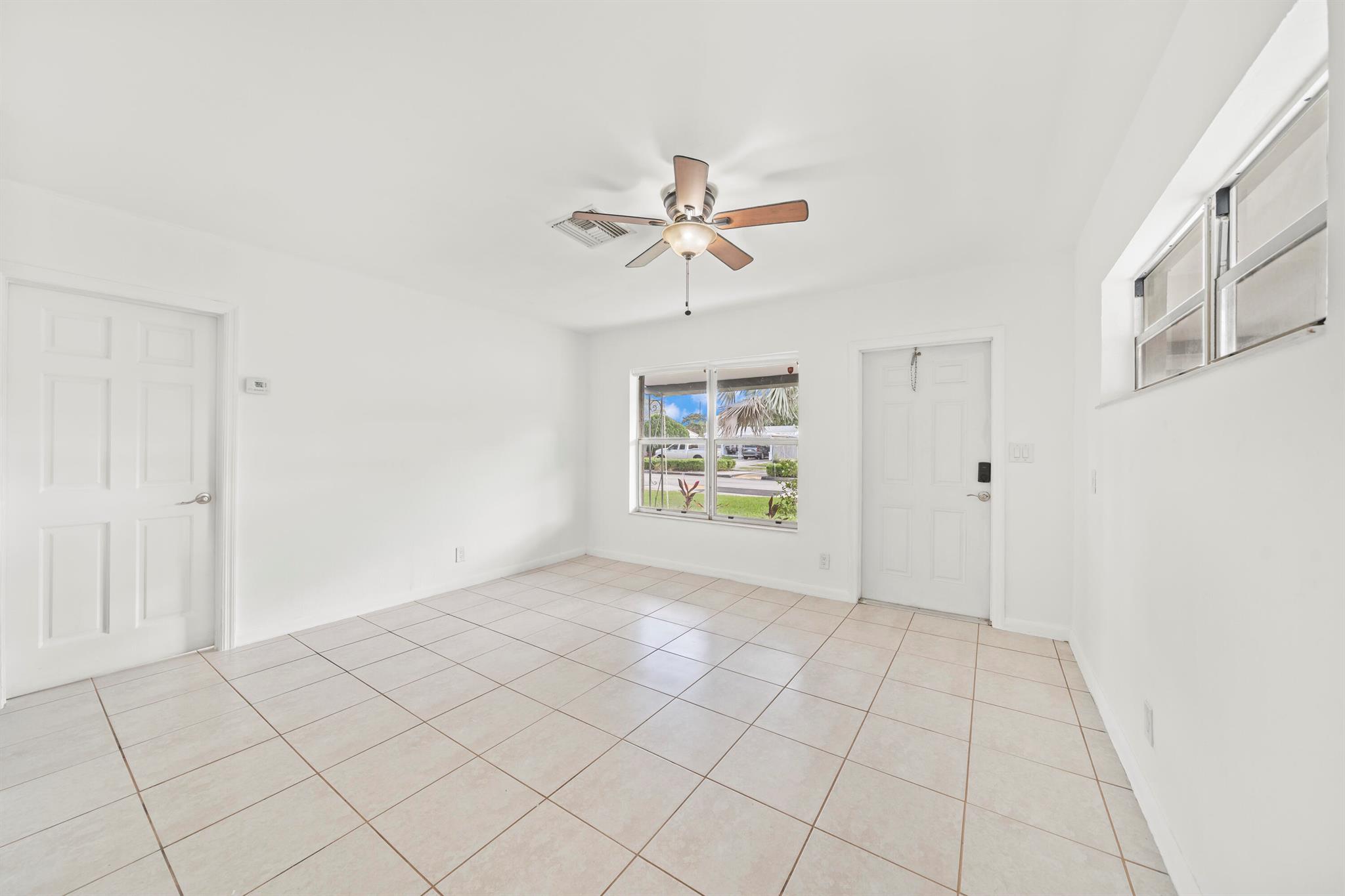 NORTH ANDREWS TERRACE FIR - Residential