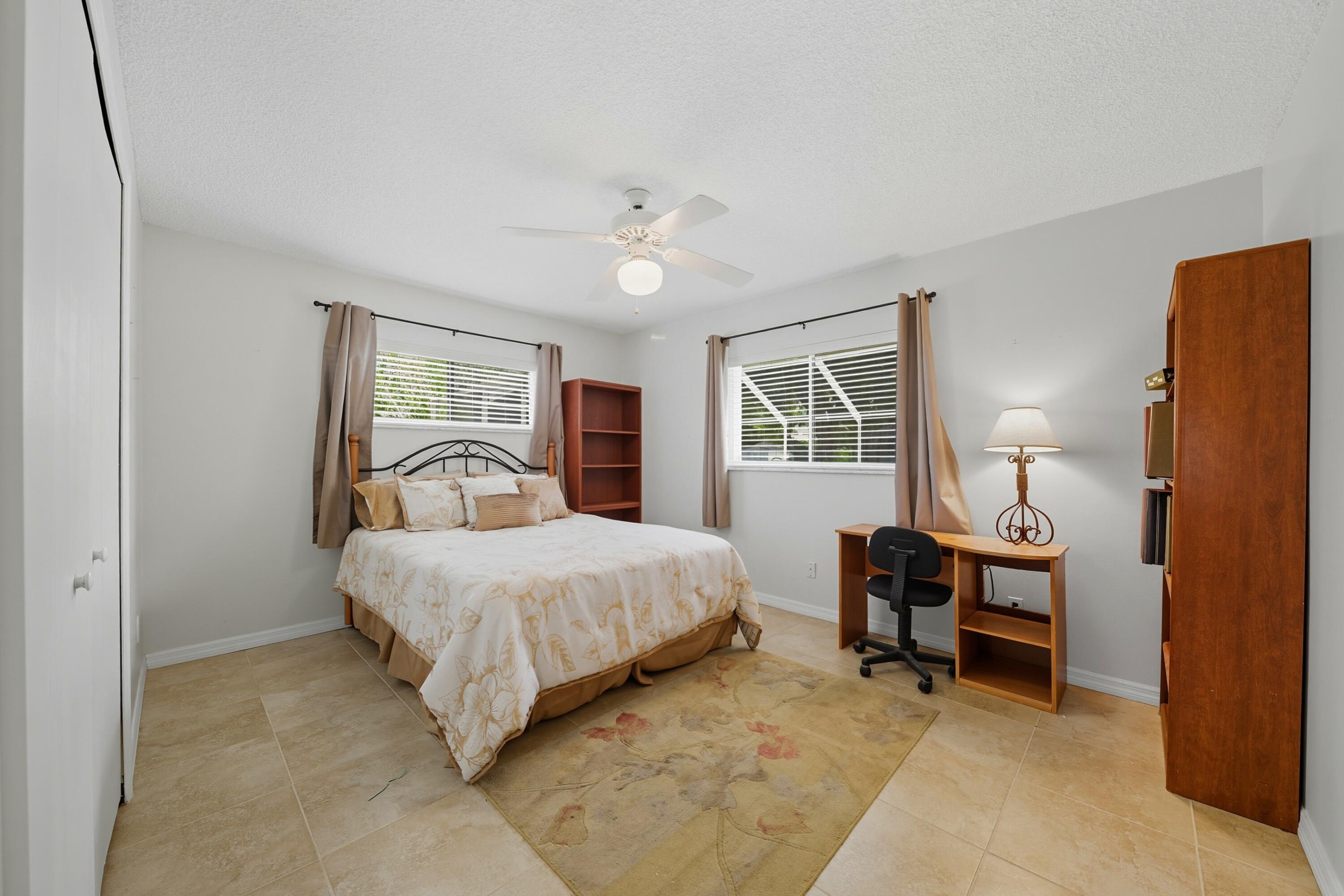 LAUREL COURT - Residential