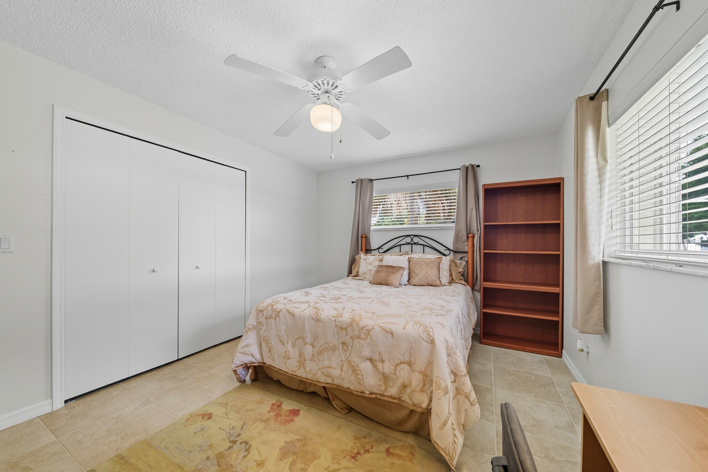 LAUREL COURT - Residential