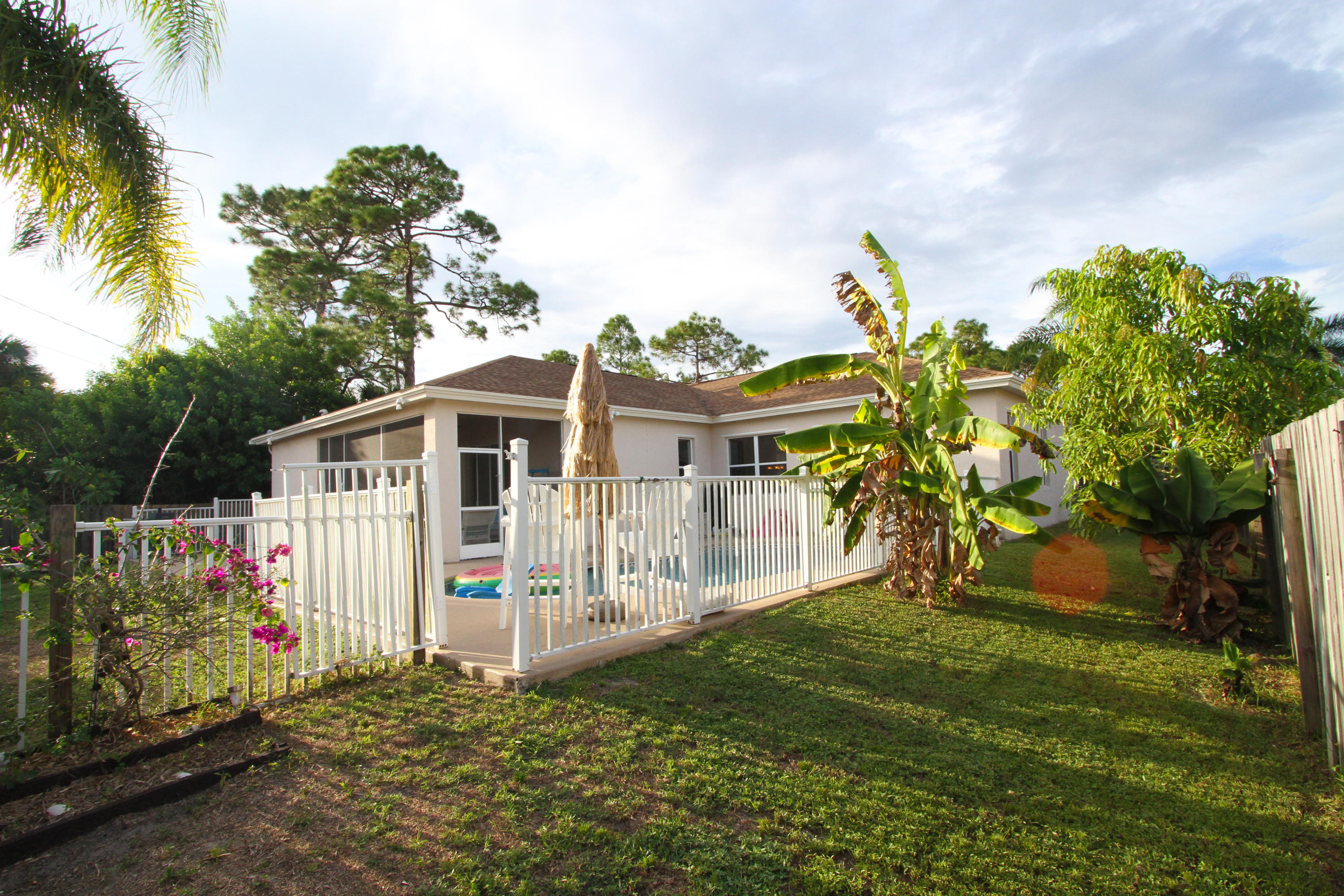 PORT ST LUCIE SECTION 15 - Residential