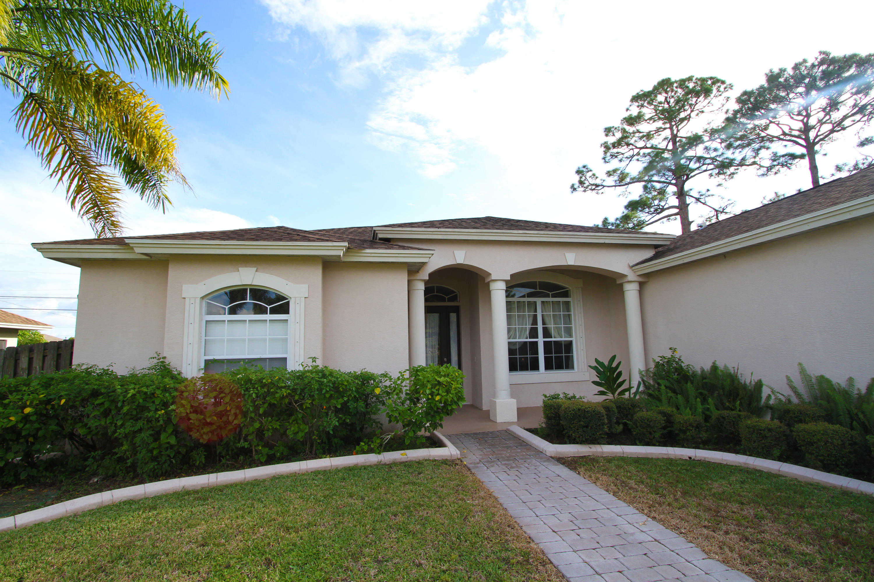 PORT ST LUCIE SECTION 15 - Residential