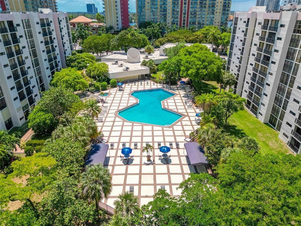PLAZA OF AMERICAS CONDO - Residential