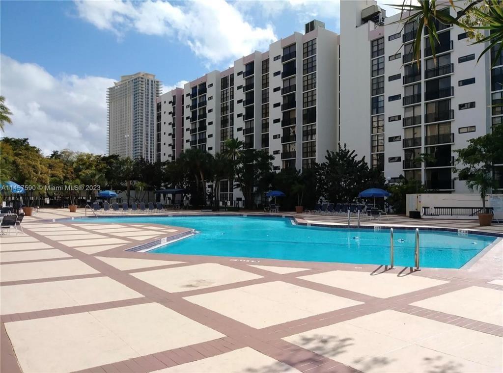 PLAZA OF AMERICAS CONDO - Residential