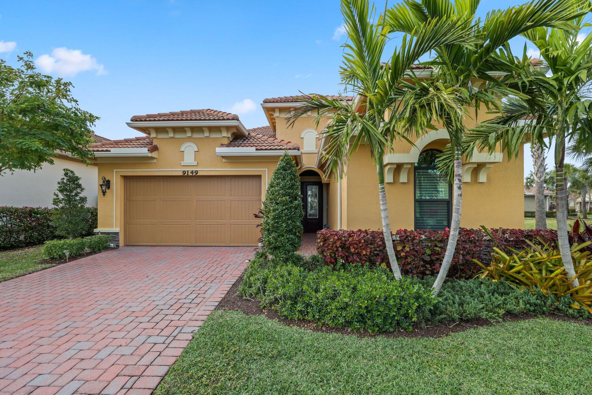 PARKLAND ROYALE - Residential