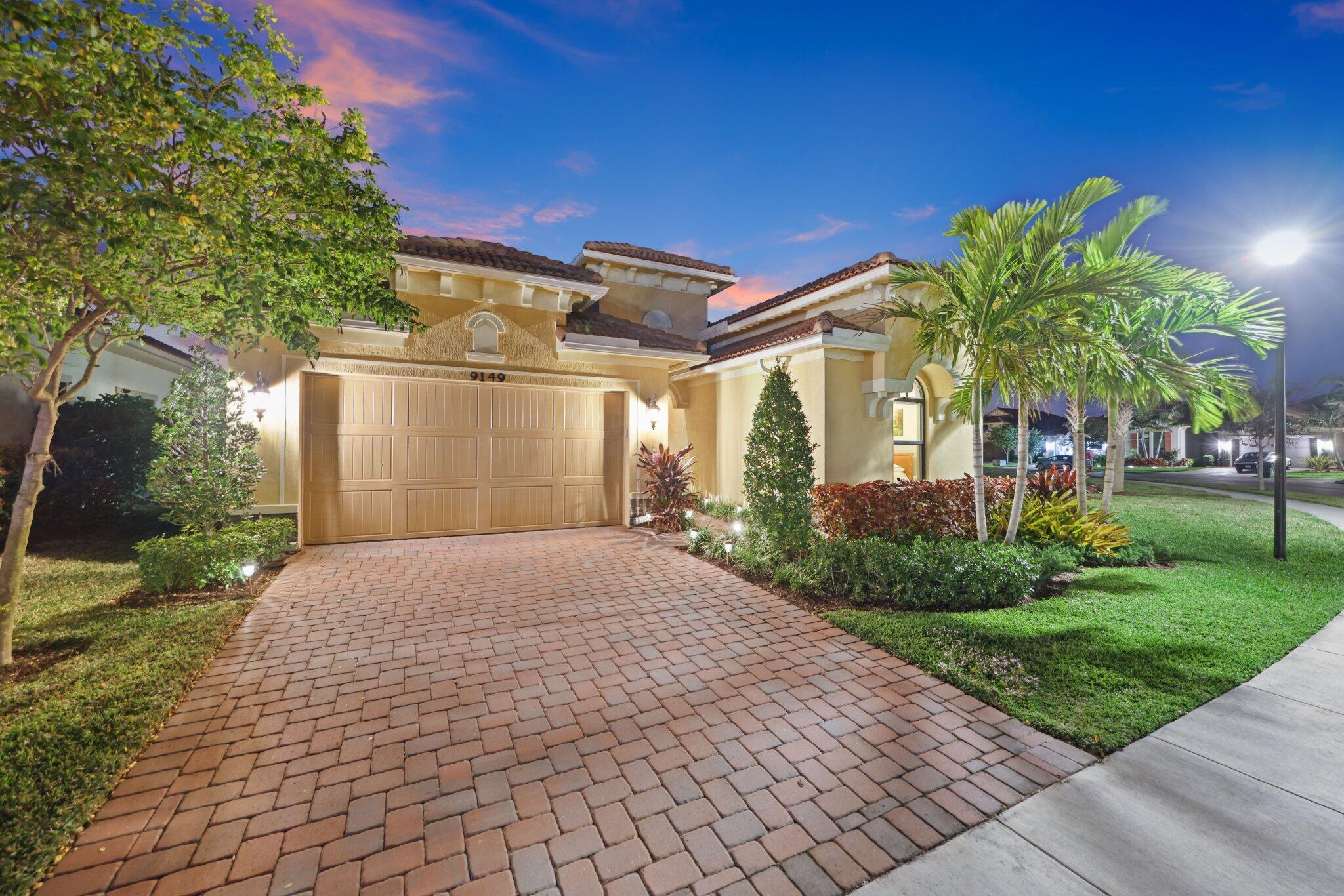 PARKLAND ROYALE - Residential