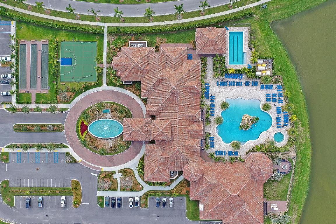 PARKLAND ROYALE - Residential