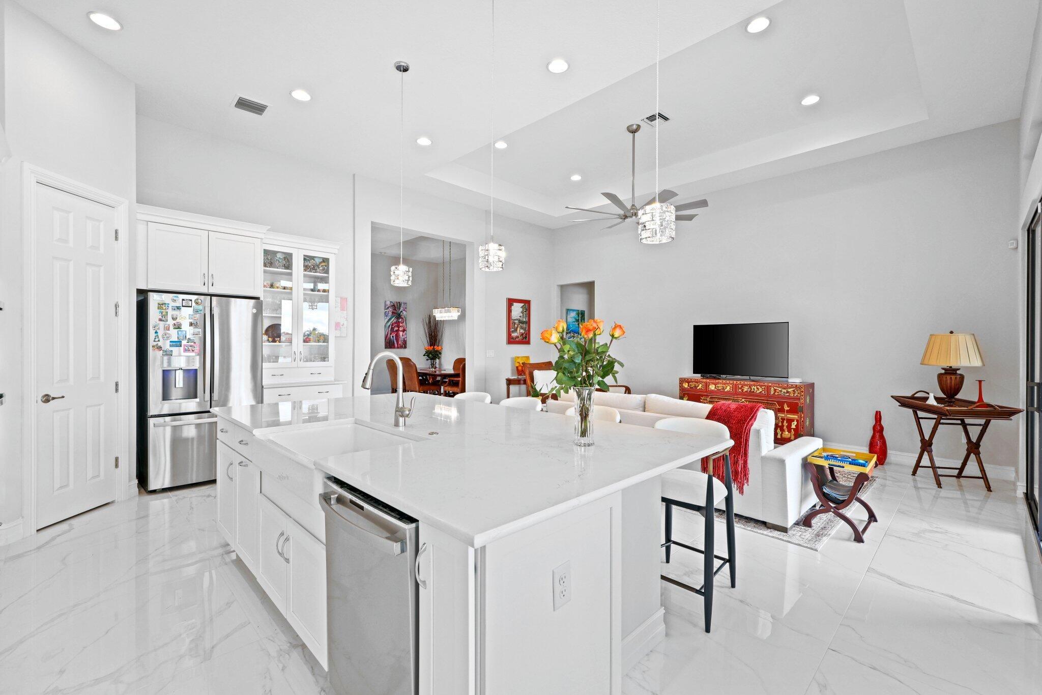 PARKLAND ROYALE - Residential