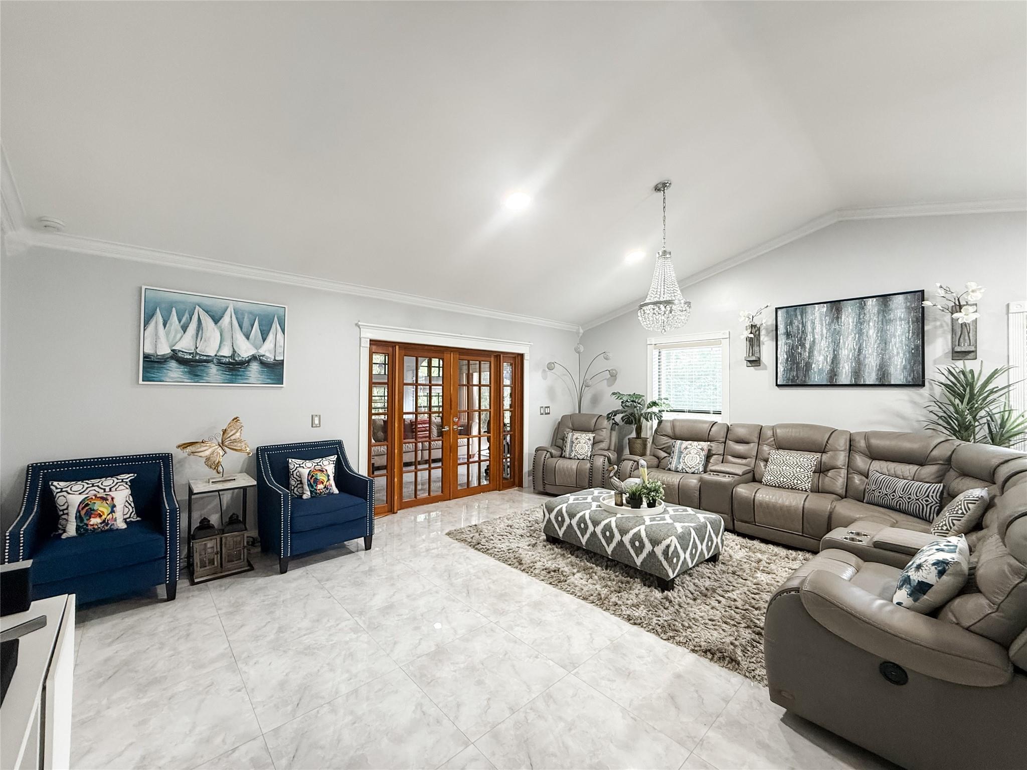 Lakeview Hamlet 106-36 B - Residential