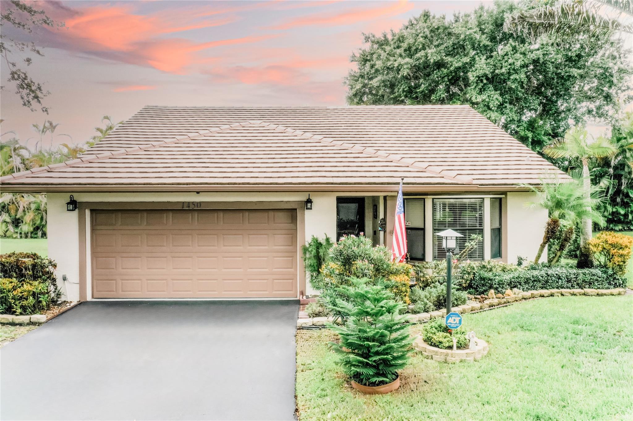 Lakeview Hamlet 106-36 B - Residential