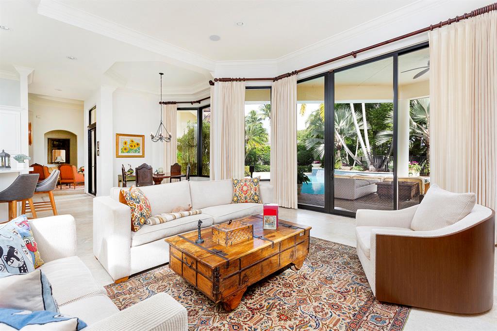 MIZNER ESTATES OF PALM BE - Residential