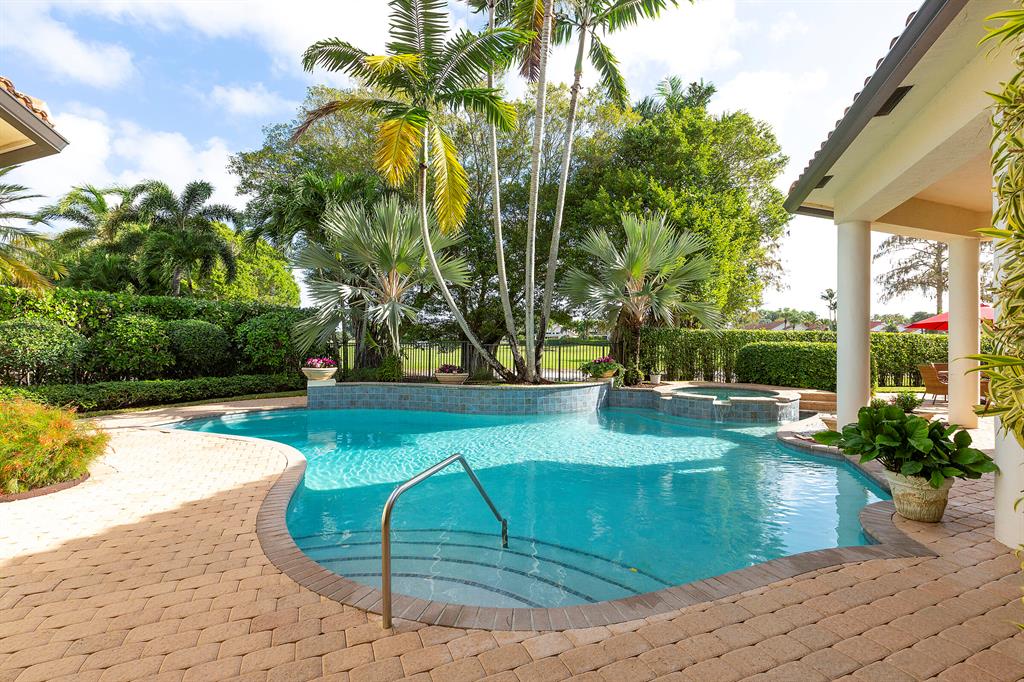 MIZNER ESTATES OF PALM BE - Residential