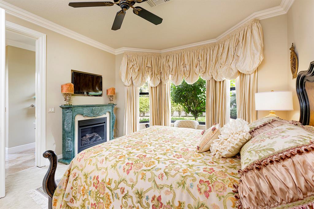 MIZNER ESTATES OF PALM BE - Residential