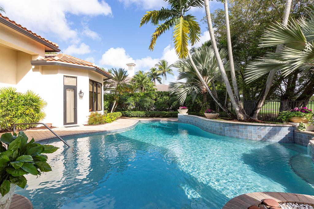 MIZNER ESTATES OF PALM BE - Residential