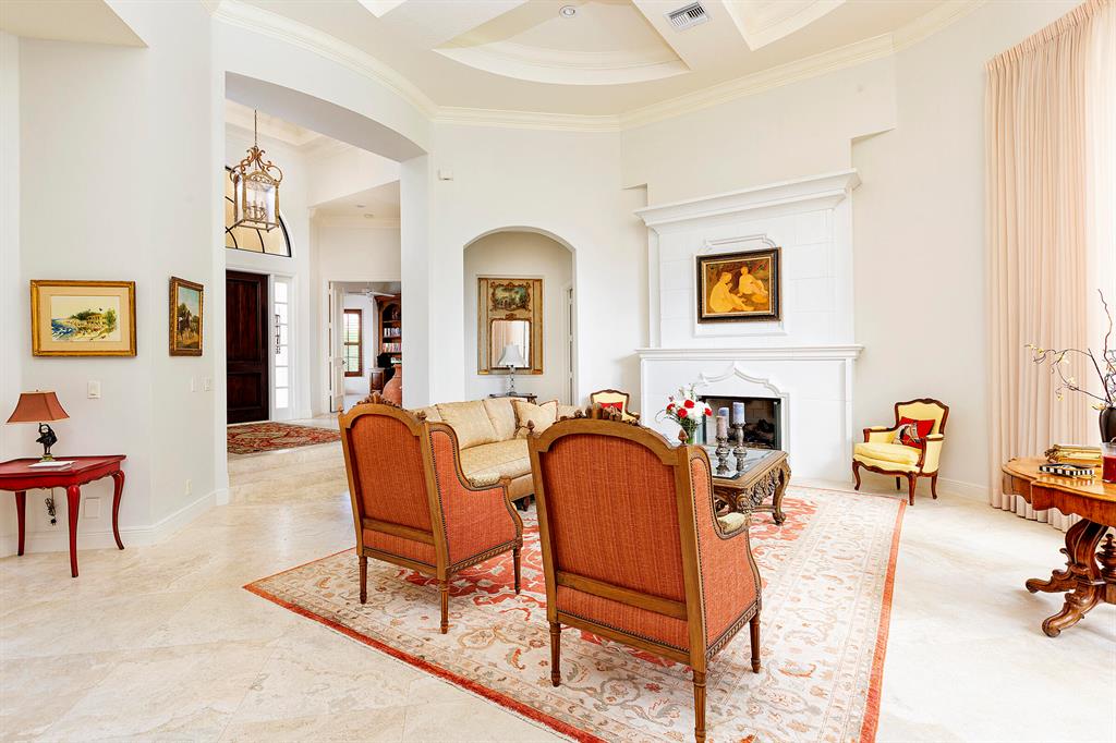 MIZNER ESTATES OF PALM BE - Residential