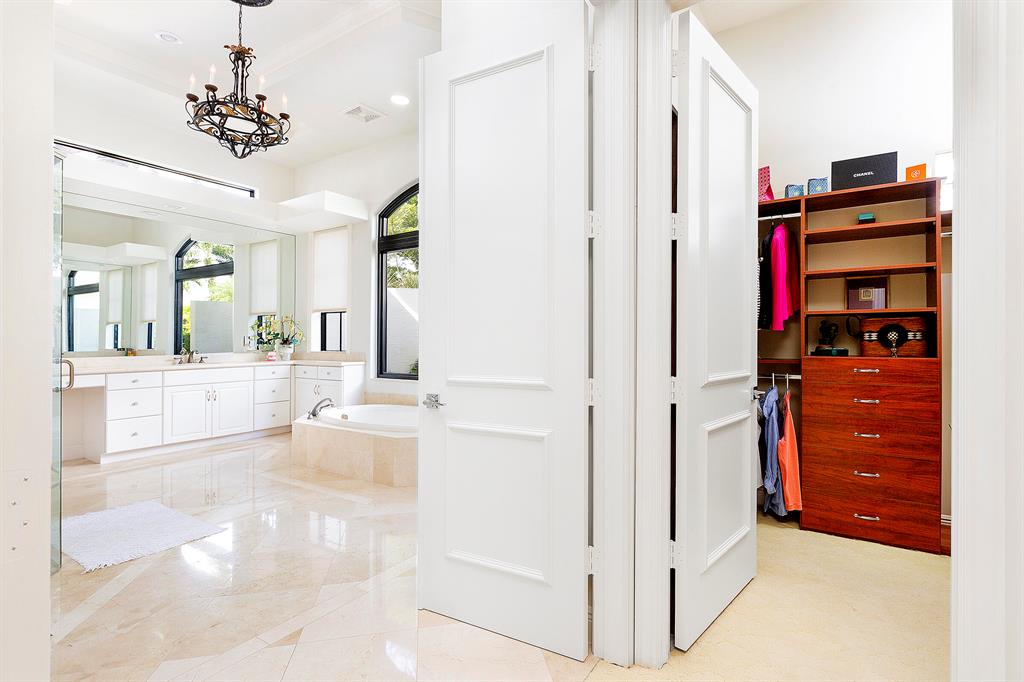 MIZNER ESTATES OF PALM BE - Residential