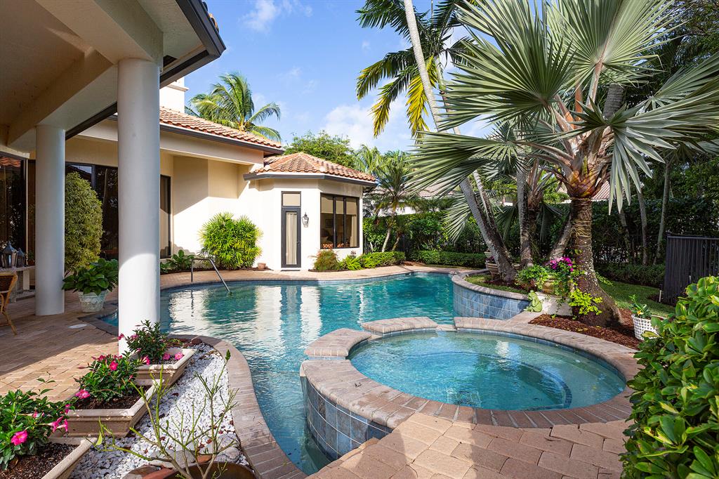 MIZNER ESTATES OF PALM BE - Residential