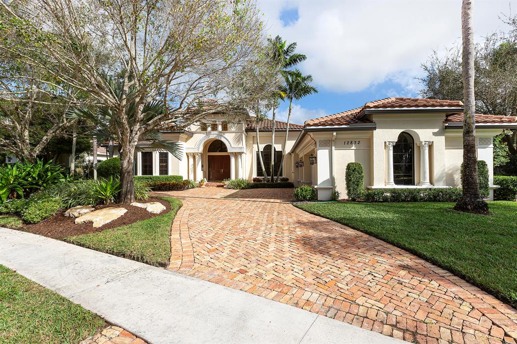 MIZNER ESTATES OF PALM BE - Residential