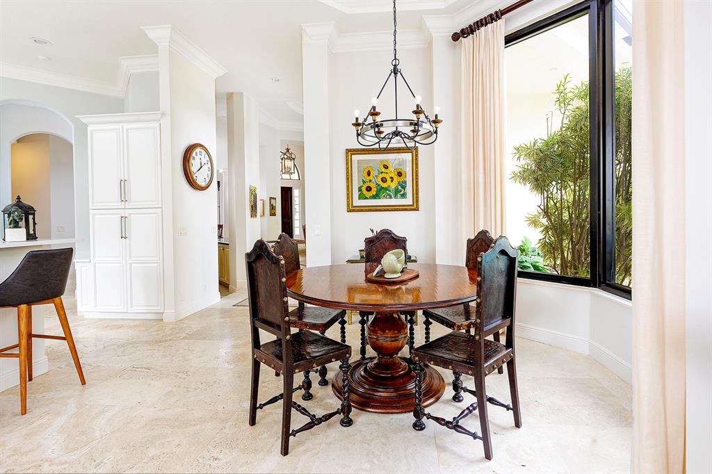 MIZNER ESTATES OF PALM BE - Residential