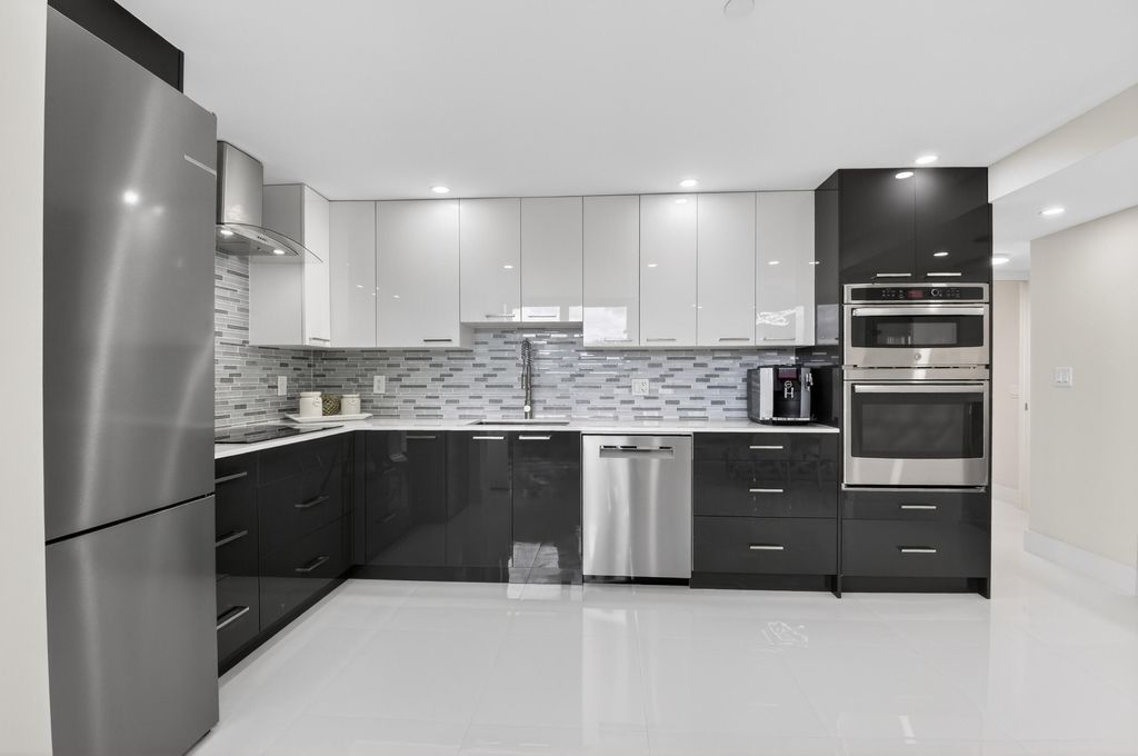 Photo of 7835 Lakeside Boulevard #925, Boca Raton, FL 33434 (MLS # R11151717)