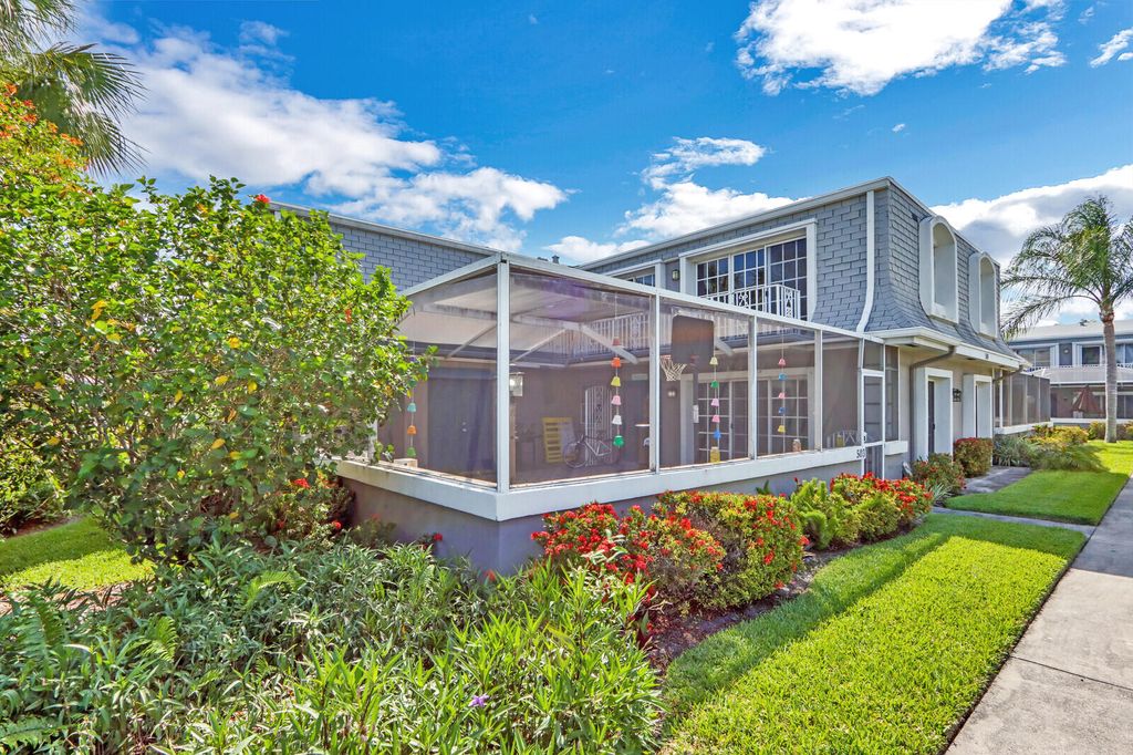 Photo of 503 Vision Court, Palm Beach Gardens, FL 33418 (MLS # R10793441)
