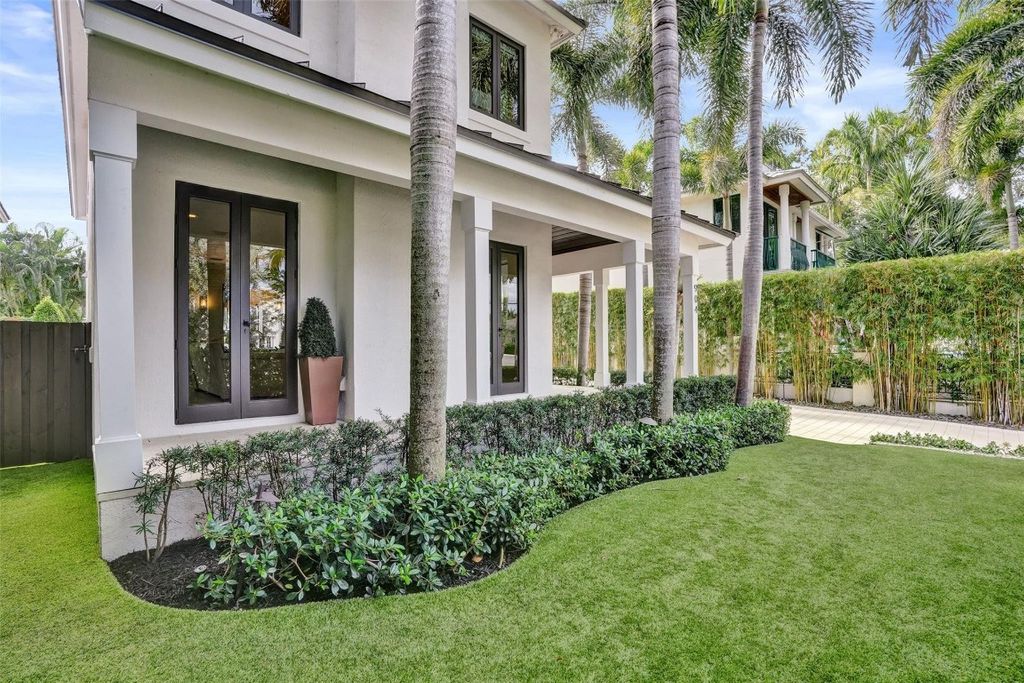 Photo of 904 Ponce De Leon Drive, Fort Lauderdale, FL 33316 (MLS # F10546188)