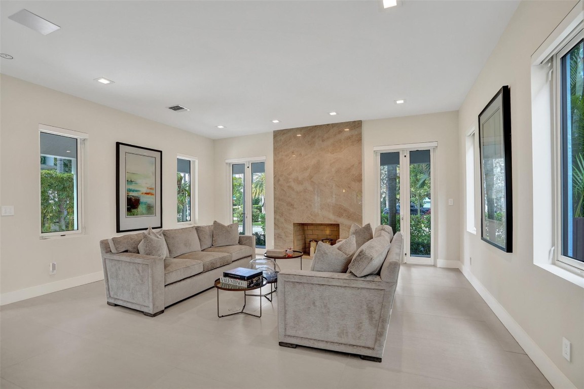 Rio Vista Isles - Residential