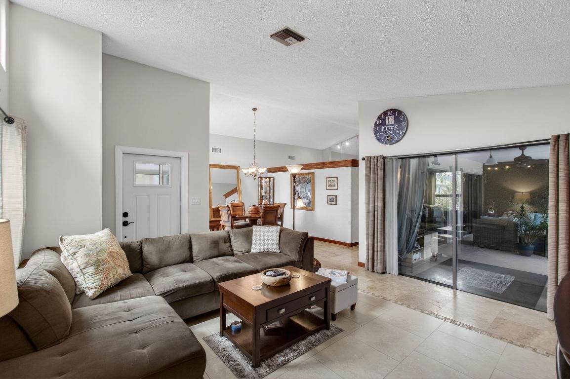 COUNTRY LANDING SEC 1 - Residential