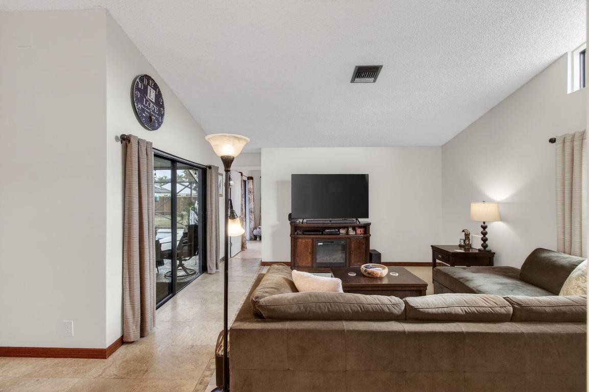 COUNTRY LANDING SEC 1 - Residential