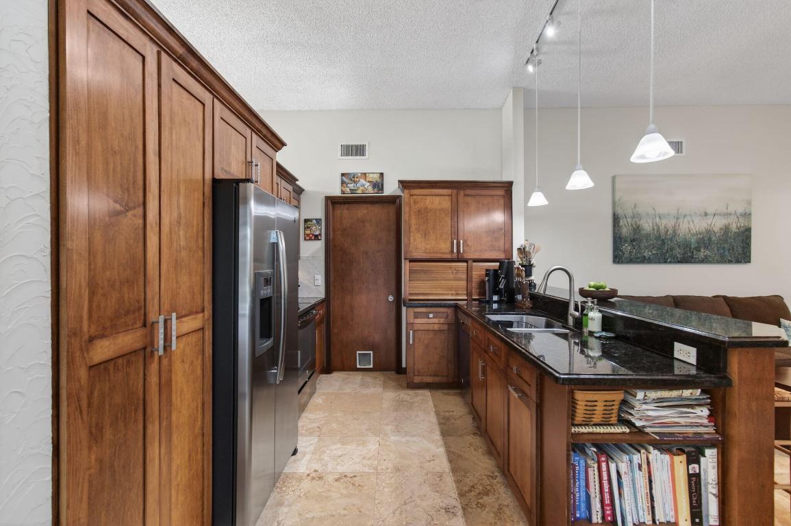 COUNTRY LANDING SEC 1 - Residential