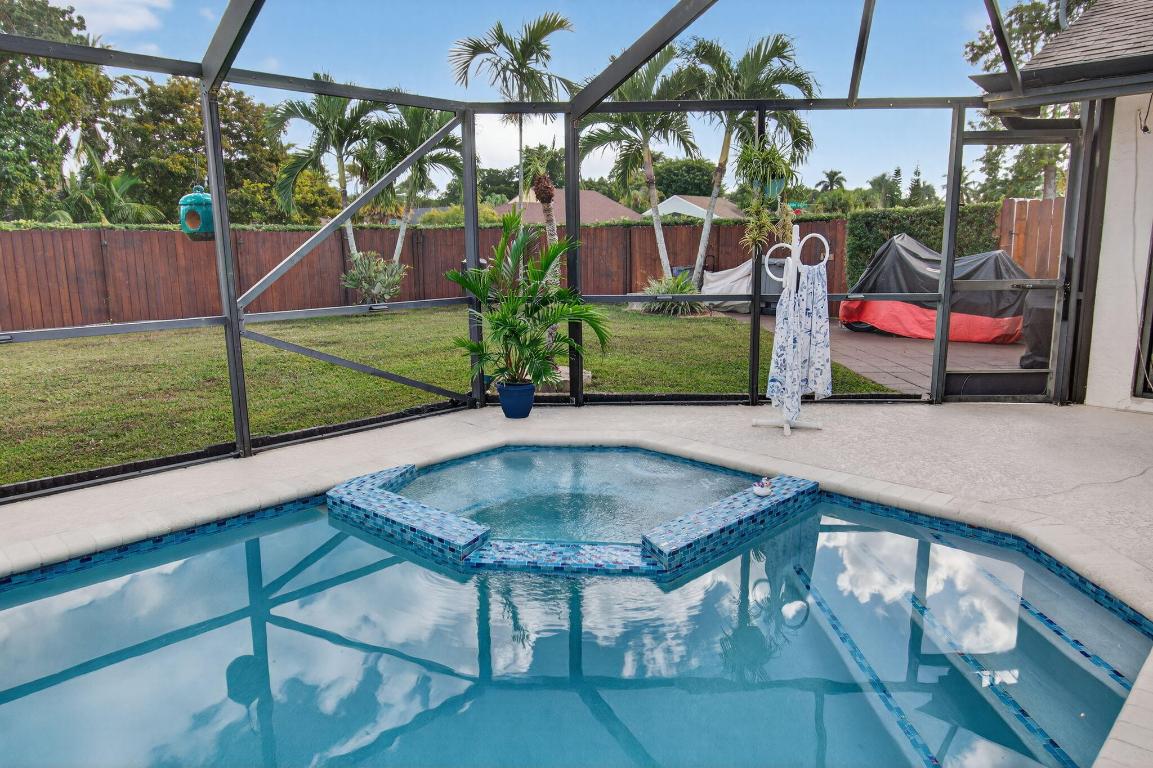 COUNTRY LANDING SEC 1 - Residential